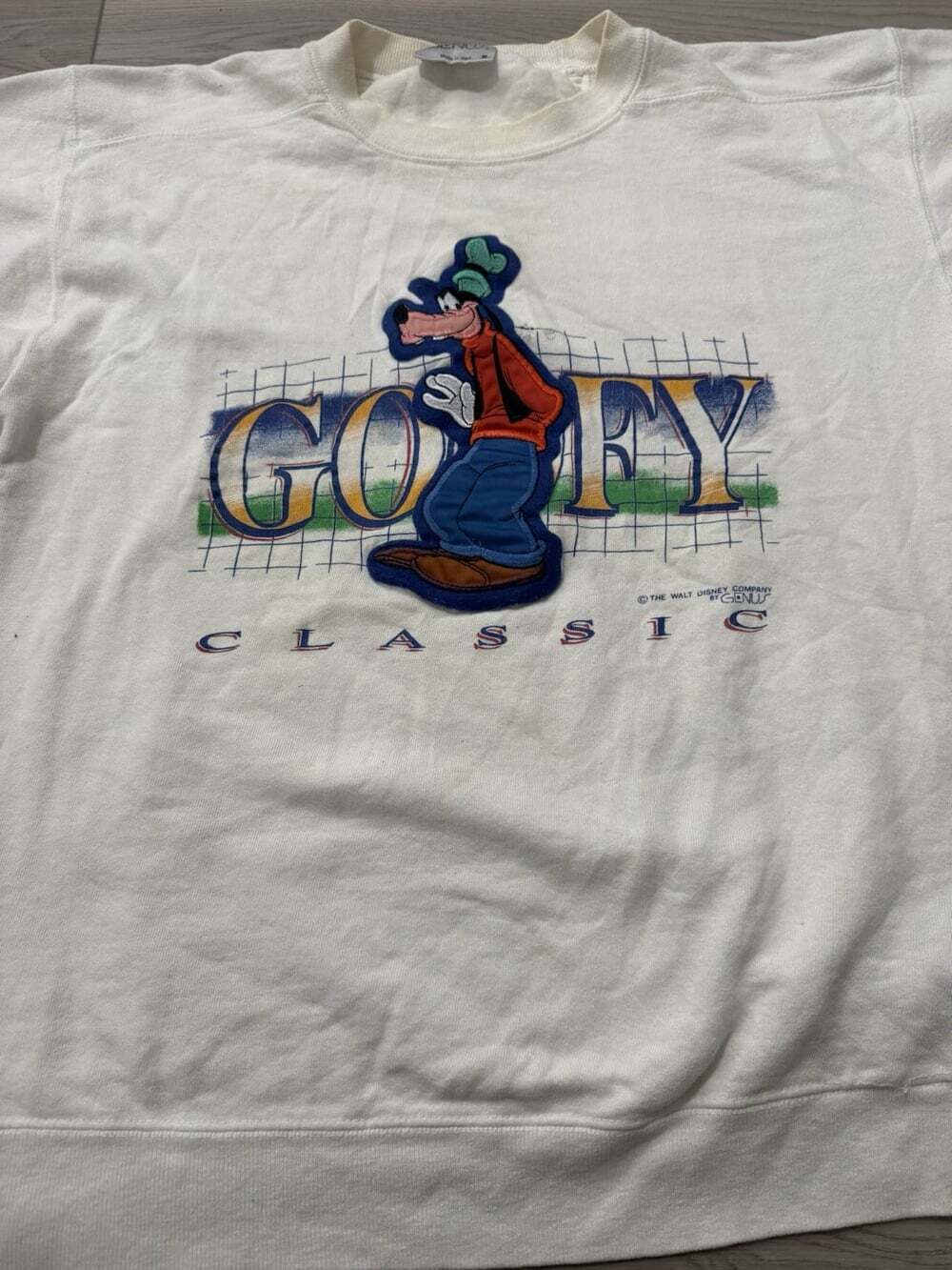 Vintage 90s Goofy Classic Disney Genus Sweatshirt USA Made Applique White Size M - Picture 2 of 10